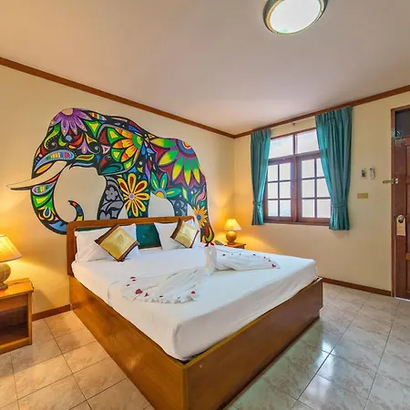 Patong Azzurro Village Hotel